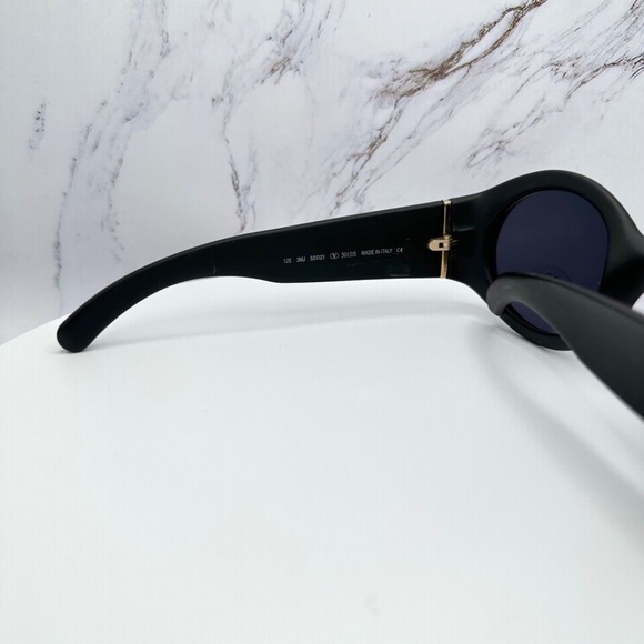 ❌SOLD ❌Valentino New Womens V Logo Sunglasses - Picture 12 of 16